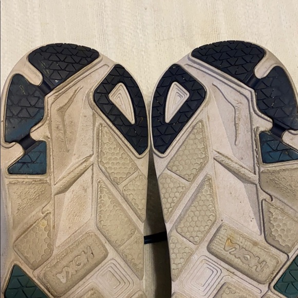 SOLD •HOKA• One One Clifton 5 Road Running Shoe - Picture 6 of 12